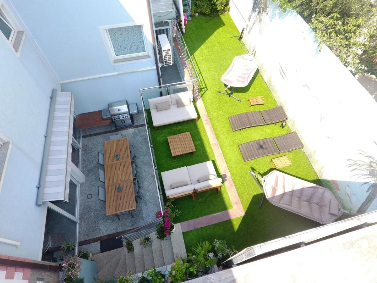 Villa Mit Whirlpool Fuer 32 Per Crikvenica Exteriér fotografie