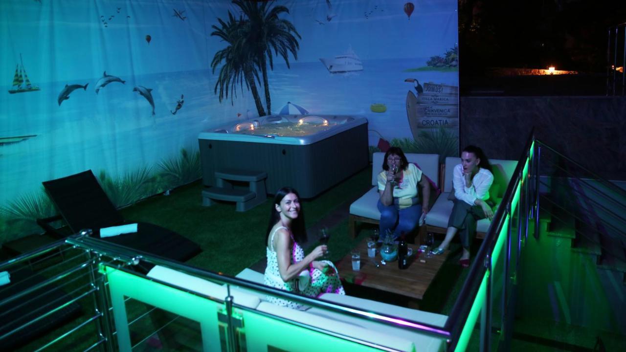 Villa Mit Whirlpool Fuer 32 Per Crikvenica Exteriér fotografie