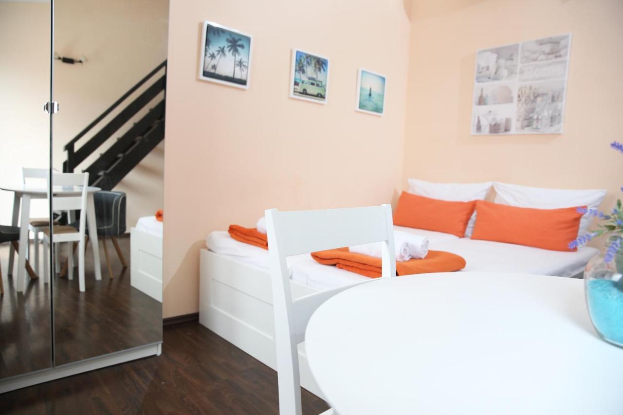 Villa Mit Whirlpool Fuer 32 Per Crikvenica Exteriér fotografie